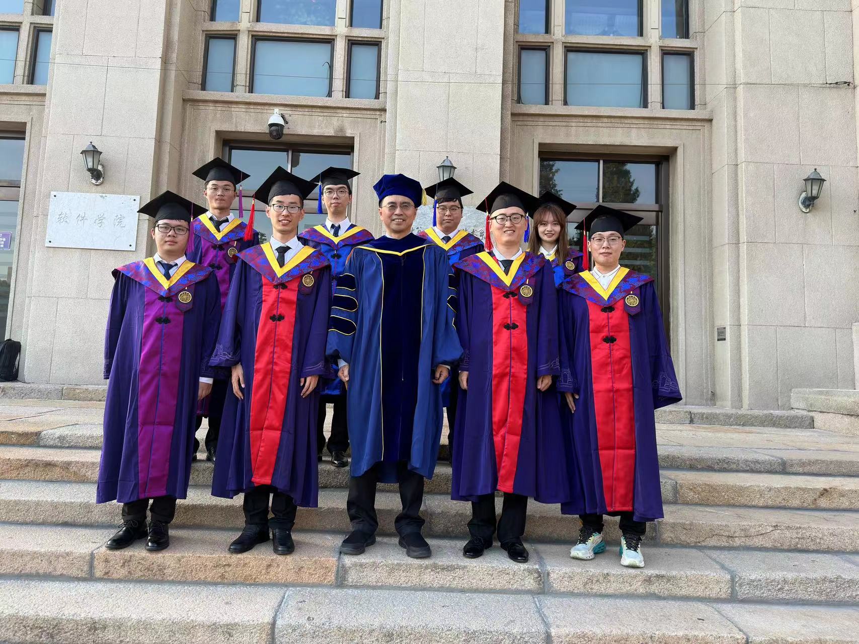 Congrats to Chen Yang, Zeyan, Mingjie, Qingyang, Xianglin, Yiran, Xuanrun, Longlong, and Yuhe on their graduation!